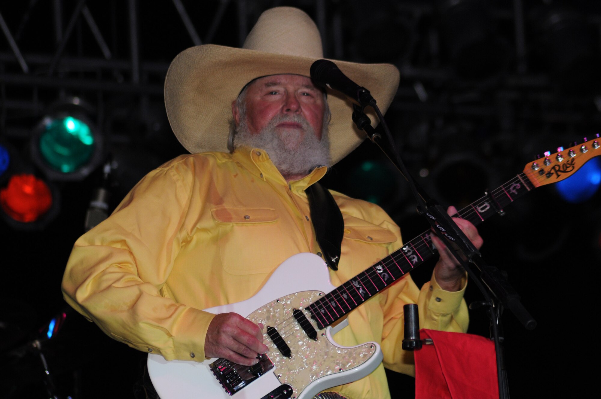 Charlie Daniels looks out to the crowd of Airmen, families and local community members Sept. 18 while performing a concert to help celebrate the Air Force's 61st birthday.  Prior to the concert, Mr. Daniels met with base leadership as well as several Airmen who earned Bronze Stars for their actions in Iraq. (U.S. Air Force photo by Kemberly Groue)