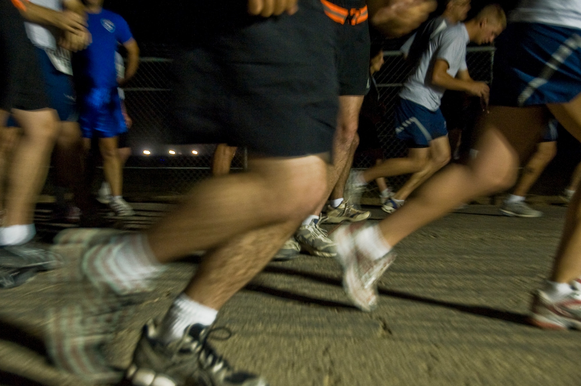 ALI BASE, Iraq -- The Air Force Marathon in Iraq took place here Sept. 20, 2008. More than 70 More than 70 Airmen, Soldiers, Sailors and civilians -- American and Romanian -- came out to run either the half or full marathon.  (U.S. Air Force photo/ Airman 1st Class Christopher Griffin)