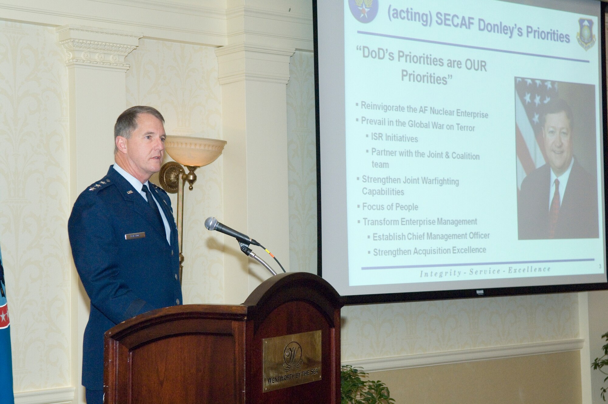 Lt. Gen. Ted F. Bowlds, commander of the Electronic Systems Center, addresses the the audience at the 6th annual Network Centric Operations Conference in New Castle, N.H., Sept. 22.  Conference participants spoke about information sharing opportunities, technologies and potential risks.