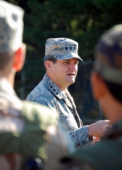 Lt. Gen. Vern "Rusty" Findley, Air Mobility Command vice commander, talks with Airmen from the 816th Contingency Response Group of McGuire Air Force Base, N.J., during a tour of Air Force Exercise Eagle Flag 08-6 Sept. 23, 2008, at Naval Air Engineering Station Lakehurst, N.J.  General Findley visited McGuire and the U.S. Air Force Expeditionary Center on Fort Dix, N.J., to learn more about expeditionary training and operations in both areas.  (U.S. Air Force Photo/Tech. Sgt. Scott T. Sturkol)