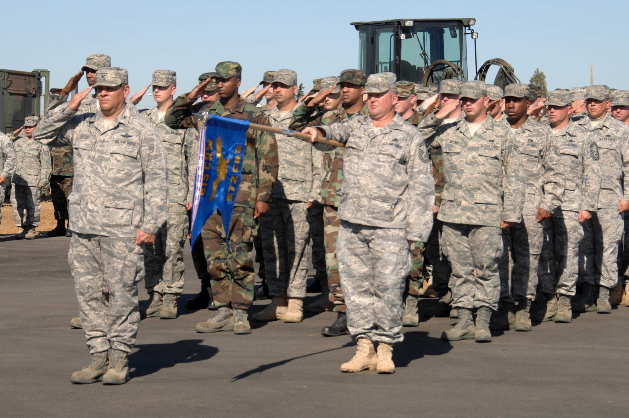 Col. Matthew Yotter, 572nd Contingency Response Group commander, leads his troops in salute during the 615th Contingency Response Wing change-of-command ceremony Sept. 23. Col. Tony Hinen relinquished command to Col. John Lipinski. (U.S. Air Force photo/Nan Wylie)
