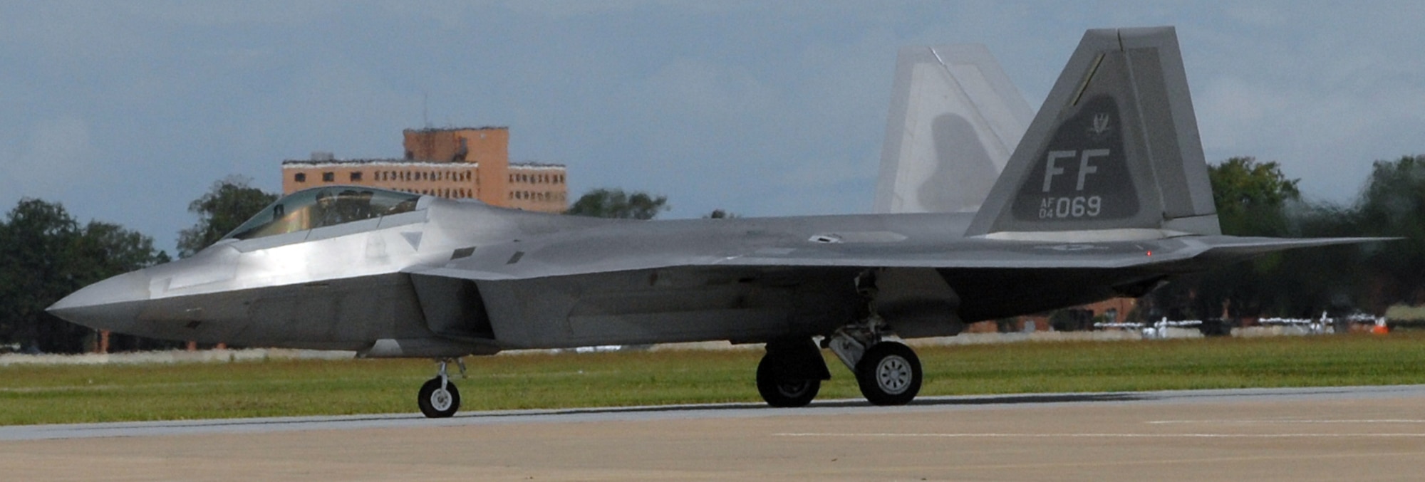 LANGLEY AIR FORCE BASE, Va. – An F-22A Raptor from the 94th Fighter Squadron returns to Langley after training at Combat Archer Sept. 27.  Combat Archer, held at Tyndall Air Force Base, Fla.,  is an air-to-air weapons system evaluation program that allows pilots to test the reliability and effectiveness data of aircraft and missiles.  (U.S. Air Force photo/Airman 1st Class Zachary Wolf)