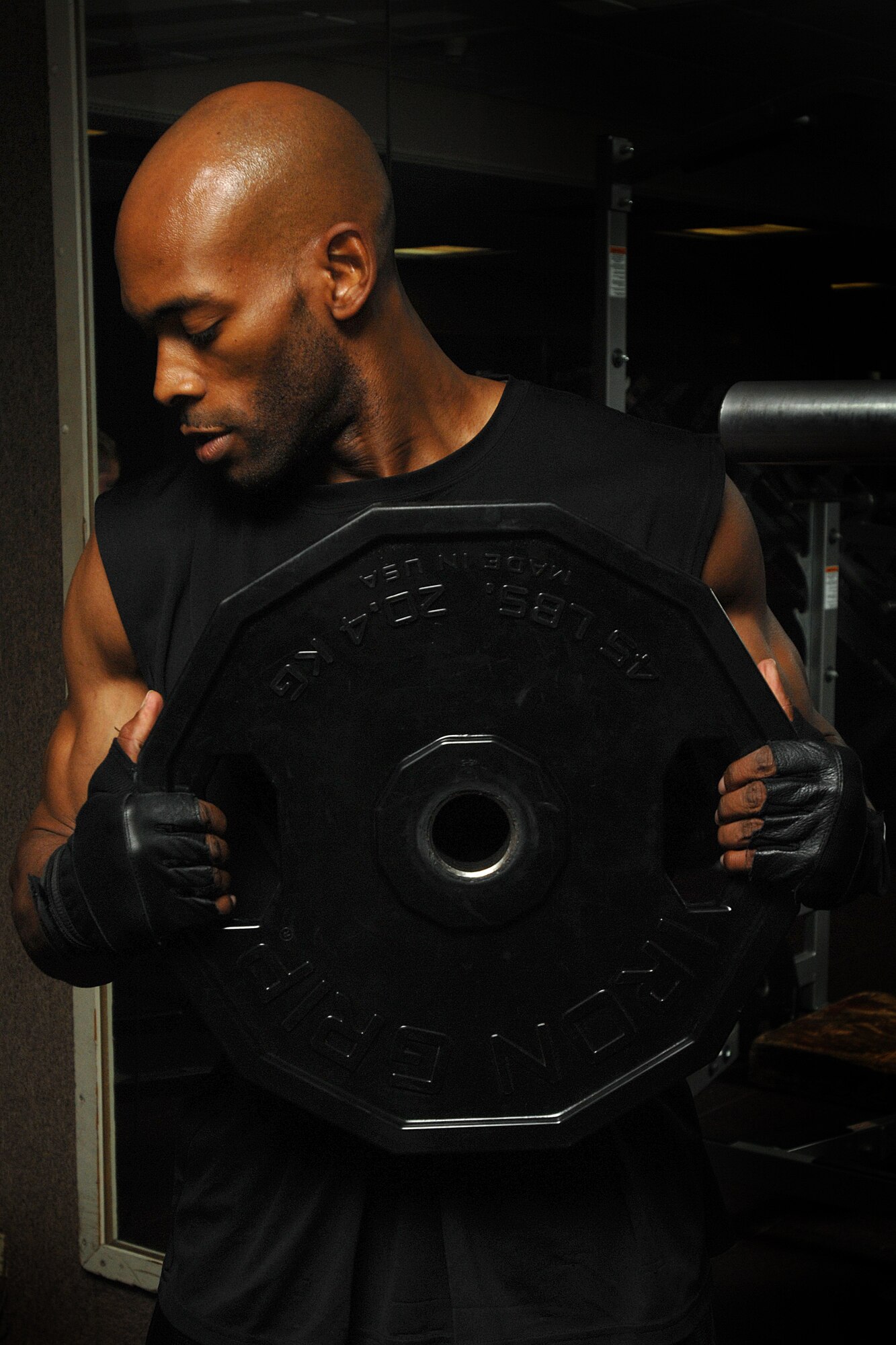 SPANGDAHLEM AIR BASE, Germany-- Tech. Sgt. Robert Harris, 52nd Communications Squadron, lifts weights in the Skelton Memorial Fitness Center Sept. 17, 2008. Sergeant Harris was selected as Spangdahlem’s Male Athlete of the Year. (U.S. Air Force photo by Airman 1st Class Nathanael Callon)