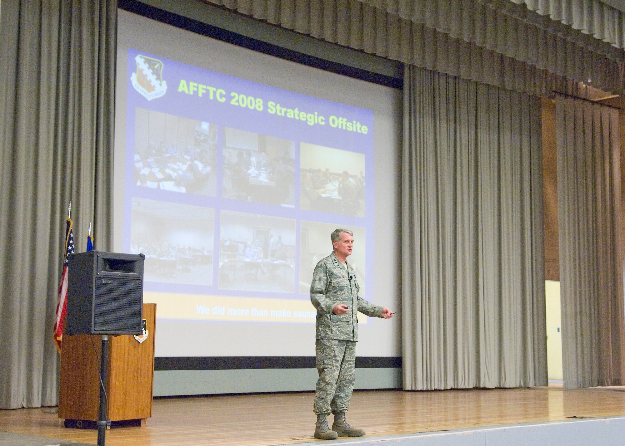 Maj. Gen. David Eichhorn, Air Force Flight Test Center commander, talks to Team Edwards during a commander's call at base theater Sept. 30. General Eichhorn discussed his three priorities, which include taking care of people, One Materiel Command and Air Force Smart Operations for the 21st Century. (Air Force photo by Mike Cassidy)