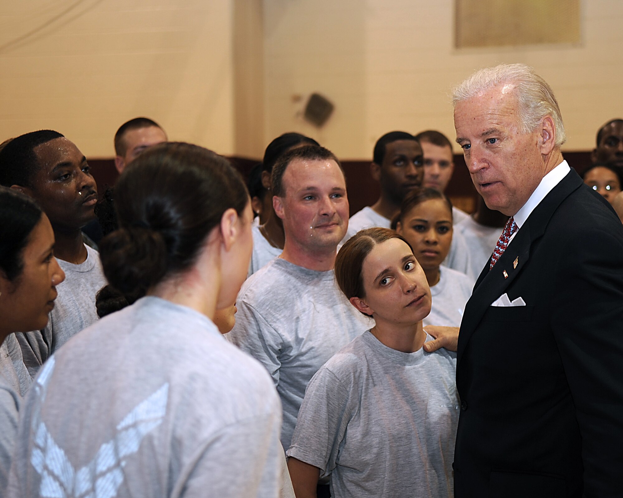 Vice President Joe Biden speaks with members of the 4th Force Support Squadron at Seymour Johnson Air Force Base, N.C., April 1, 2009. The Vice President visited communities near the base to highlight how the American Recovery and Reinvestment Act will affect rural America. Vice President Biden spoke with the Seymour Johnson Airmen before leaving North Carolina. (U.S. Air Force Photo by Staff Sgt. Jessica Varrato)

