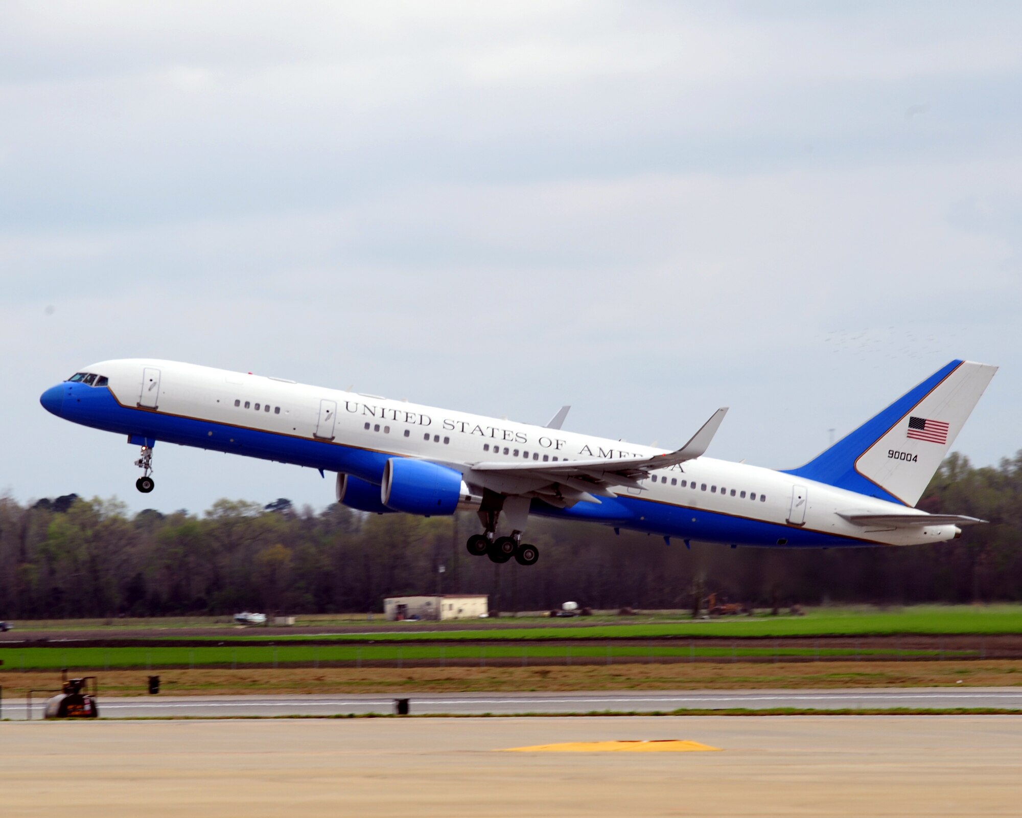 Air Force Two takes off from Seymour Johnson Air Force Base, N.C., after Vice President Joe Biden visited communities near the base April 1, 2009. The Vice President talked about the impact of the American Recovery and Reinvestment Act on rural areas. (U.S. Air Force Photo by Airman 1st Class Rae Perry)