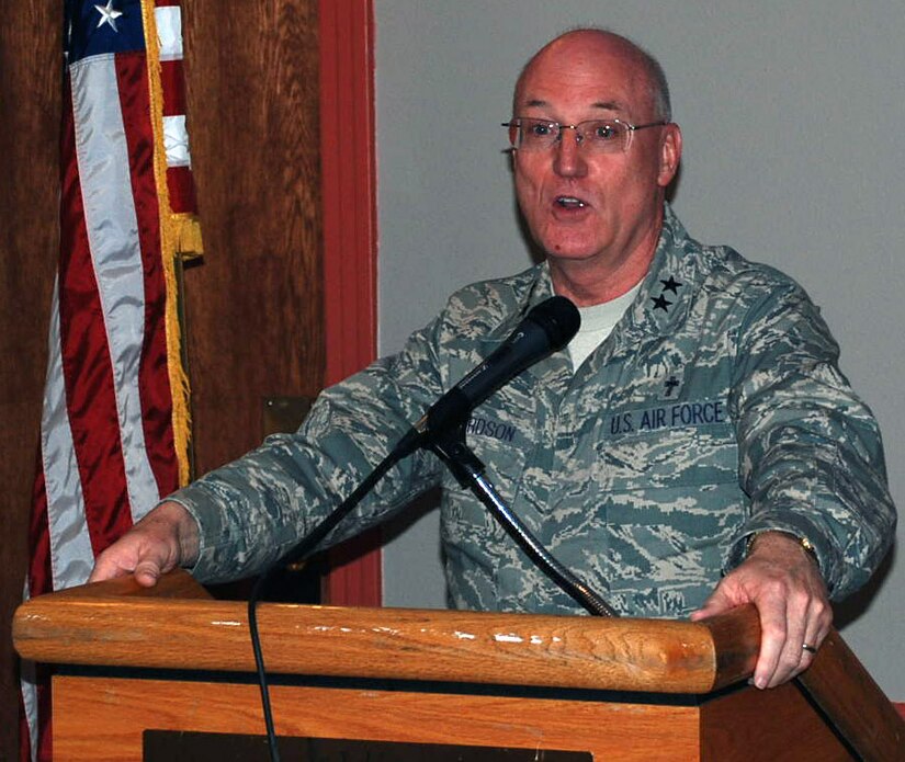 Chief of chaplains visits Laughlin > Laughlin Air Force Base > Article
