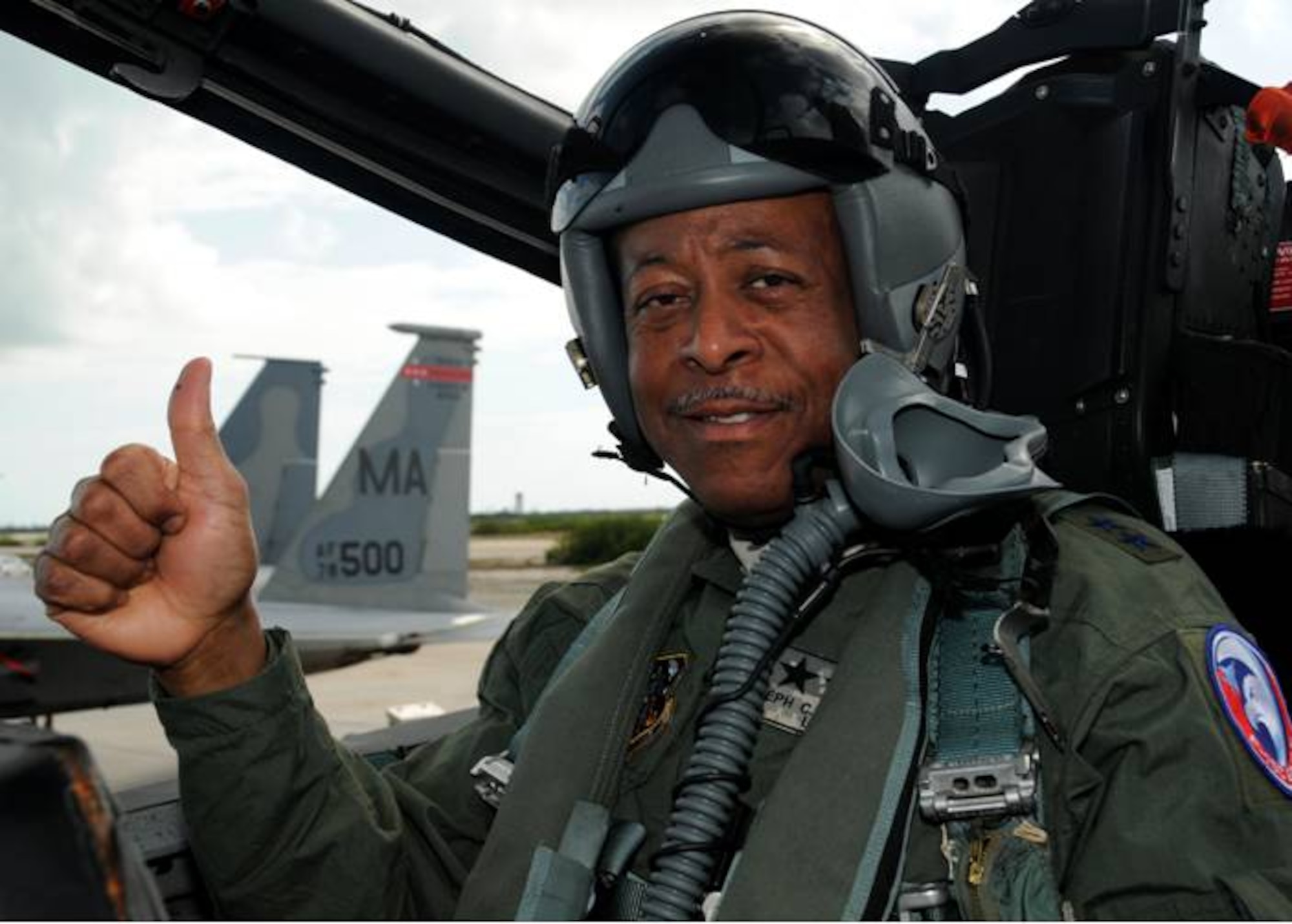 Maj Gen. Carter prepares for an orientation ride while at NAS Key West 