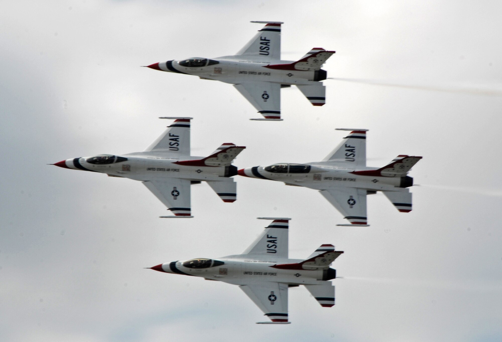 Reservists Volunteer for Thunder on the Bay > 403rd Wing > Article Display