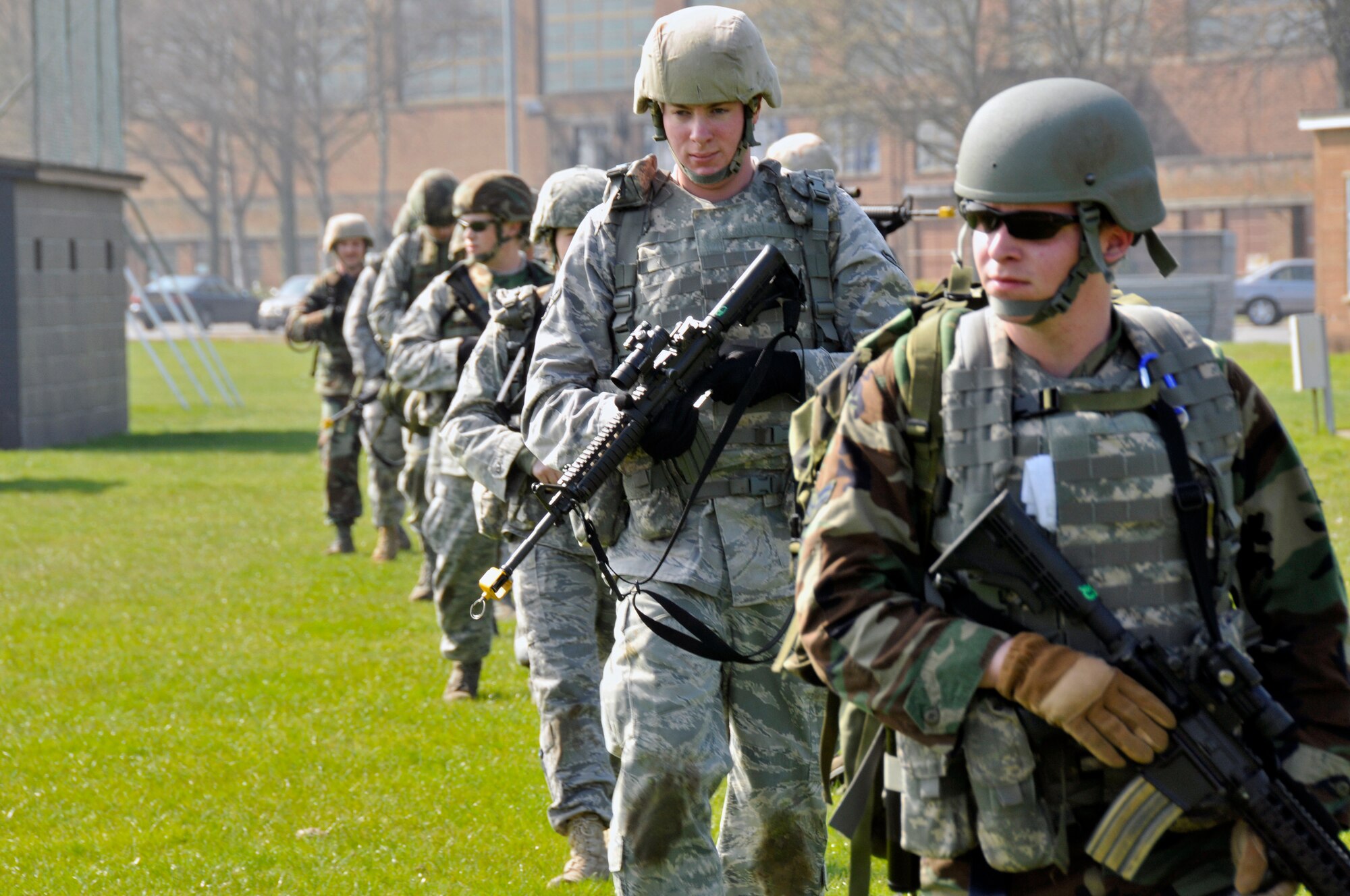 48th Security Forces Squadron Train on Air Base Defense > Royal Air ...