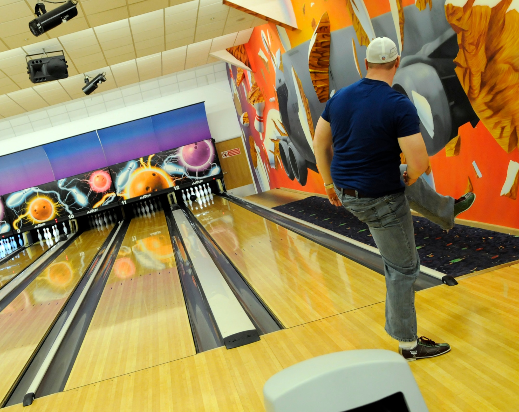 bowling center 