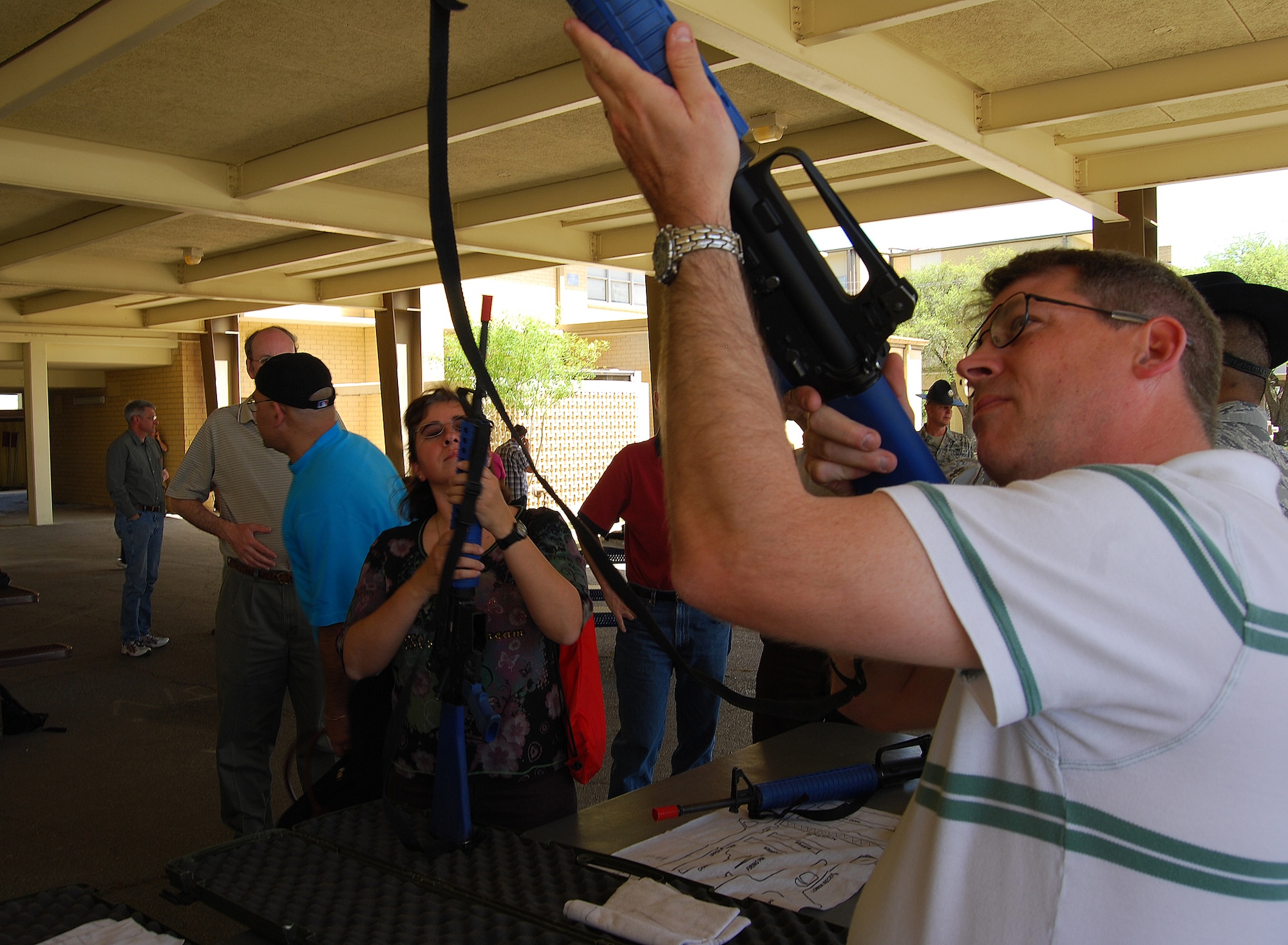Retired Air Force majors and master sergeants take part in the 2009 Push-Pull exercise at Lackland AFB. This is the first time Push-Pull used retirees, all of whom volunteered to take part. The exercise tested the ability of the Air Force to recall Airmen with specific skills should their expertise be needed in the future. (U.S. Air Force photo/Airman Brian McGloin) 