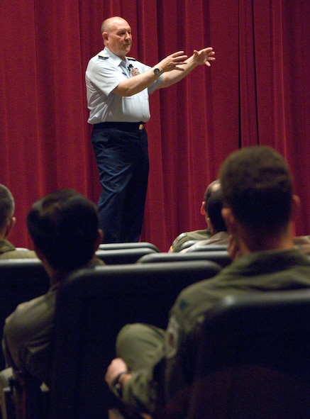 Adm. Thad Allen, U.S. Coast Guard commandant, addresses Air War College students April 9 about homeland security. The admiral's speech, which also touched on some of the ways the Coast Guard and Air Force work together, was part of the Air War College Distinguished Lecture Series. (U.S. Air Force photo/Melanie Rodgers Cox) 