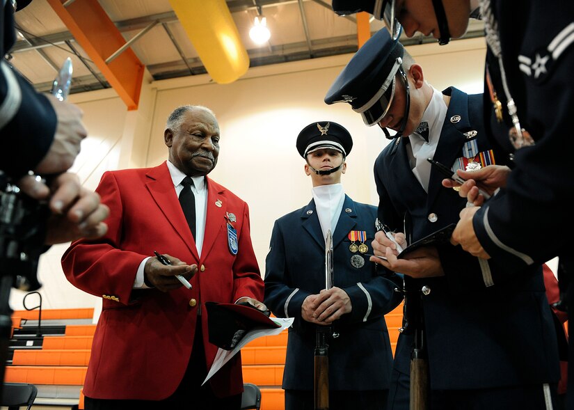 Hampton Roads community honors America's veterans > Joint Base Langley