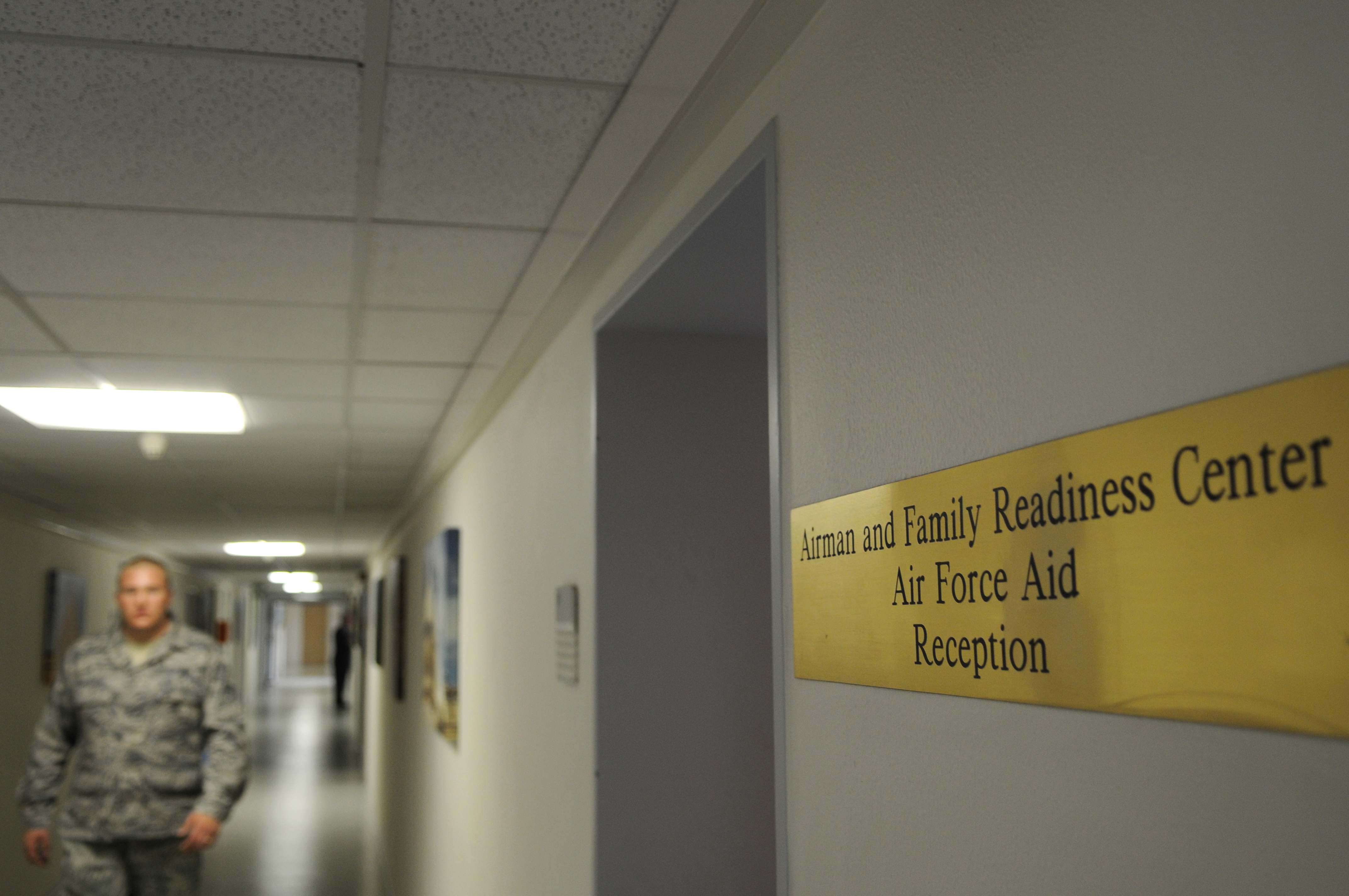 Airman and Family Readiness Center provides one stop assistance > Ramstein Air Base > Display