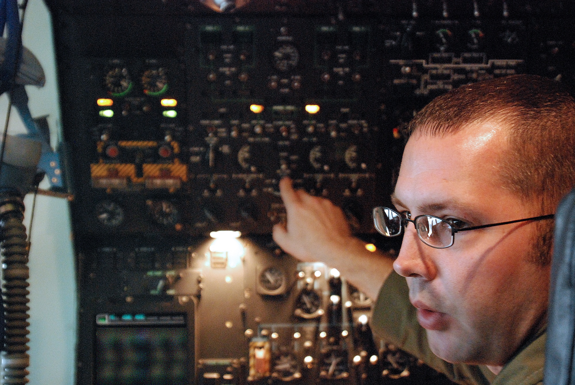 Instructors from the 356th Airlift Squadron, train C-5 pilots on the modernized avionics package installed in the C-5A Galaxy cargo aircraft as part of the Avionics Modernization Program. The Alamo Wing was the first C-5 unit to receive the upgrade for the A model. The AMP replaces analog avionics instruments with digital electronic equipment. The AMP program is just one way the Air Force is recapilizing its airlift fleet. (U.S. Air Force photo/Airman Brian McGloin)