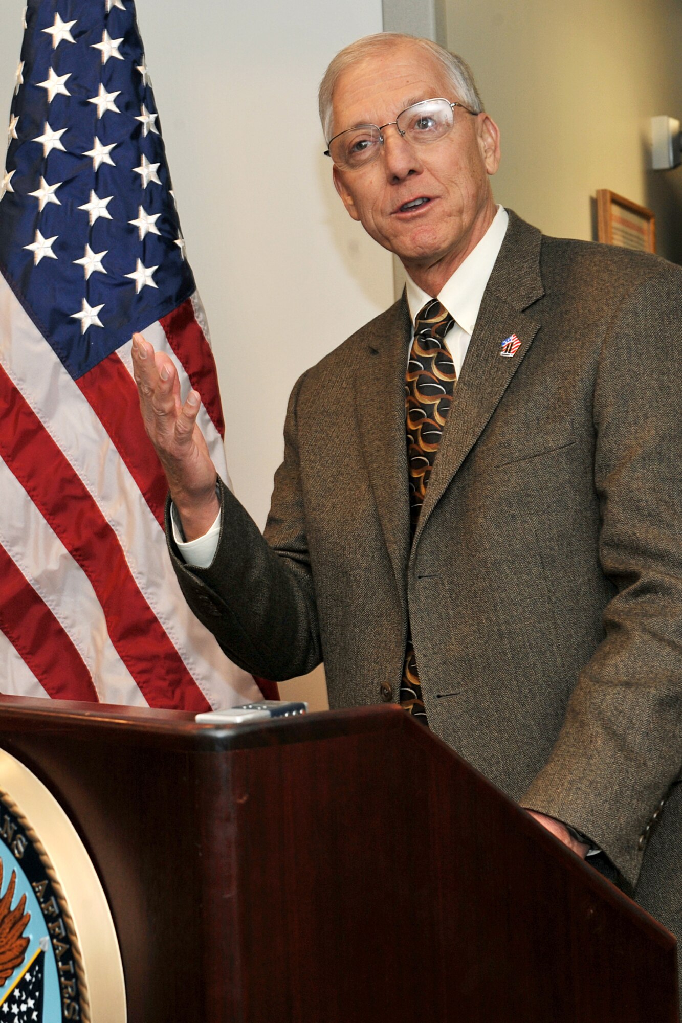 OFFUTT AIR FORCE BASE Neb. - Al Washko, director of the Nebraska-Western Iowa health care system, speaks to attendees of the grand opening ceremony for the new Veterans Affairs Community-based outpatient clinic, located inside the Ehrling Bergquist Clinic here April 25. With the opening of the VA outpatient clinic, veterans living in the Bellevue area no longer have to travel to Omaha or other cities to receive VA medical care. U.S. Air Force photo by Charles Haymond









 