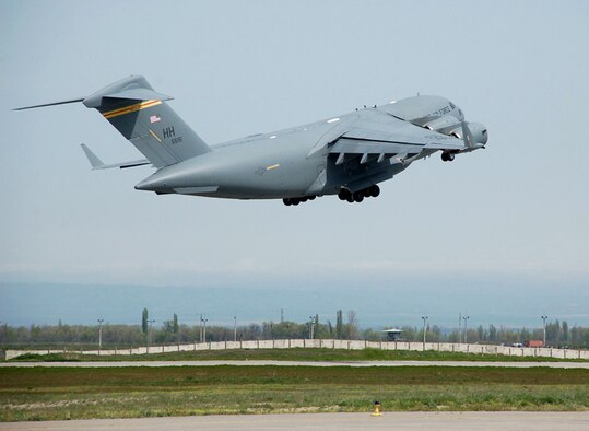 Air Force officials escorted Dr. Thomas Scalea, a leading U.S. trauma surgeon, on an aeromedical evacuation mission into Iraq Aug. 19 and 20 aboard a C-17 Globemaster III, such as the one pictured here.  Dr. Scalea participated in the flight as a contributor to the Air Force’s Center for Sustainment of Trauma and Readiness Skills, to observe the conditions Air Force medical personnel face while caring for injured troops and civilians.  C-STARS is an Air Force Medical Service training program that links military medical personnel with select civilian trauma care centers across the country to prepare them for the types of cases they will experience while caring for trauma patients at home and abroad. (U.S. Air Force photo/Tech. Sgt. Phyllis Hanson)