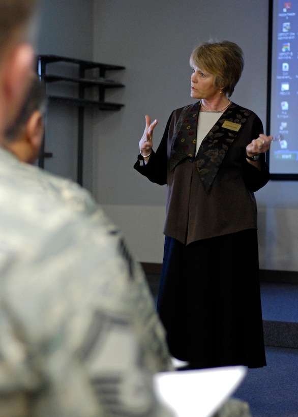 5 April 2009 - Francis Light, Military Life Family Consultant speaks to the troops about the Yellow Ribbon Program event conducted at the 242nd Combat Communications Squadron, Geiger Airfield. (U.S. Air Force Photo by Staff Sergeant Anthony Ennamorato / 141 ARW Public Affairs)
