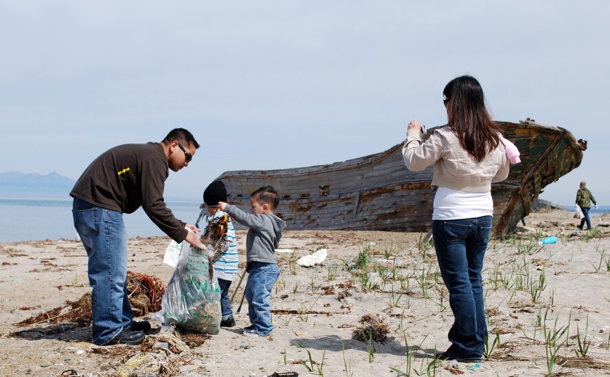 NOHEJI, Japan – Members from Misawa Air Base pick up trash at Momoishi Beach April 18, 2009. Almost 10,000 pounds of trash were picked up in honor of Earth Day. (Photo by Airman 1st Class Kevin Carroll)