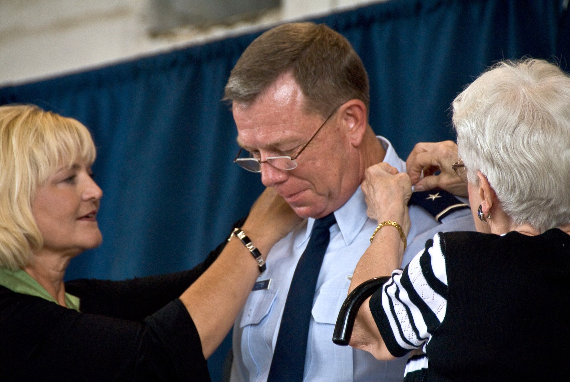 Col. Stephen Cotter, Missouri National Guard Chief of Staff, was promoted to Brigadier General at Rosecrans Air National Guard base, Mo. on July 11, 2009. (U.S. Air Force photo by Staff Sgt. Michael Crane) (RELEASED)