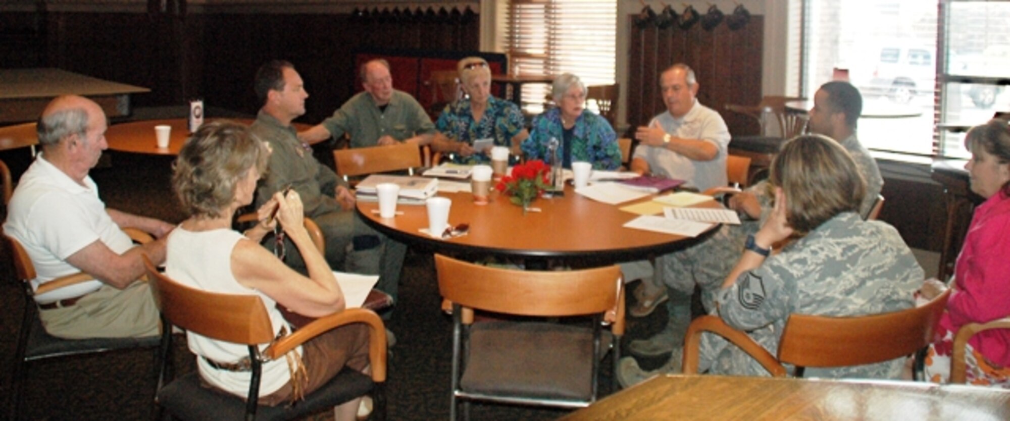 Members of the 315th Airlift Wing, Charleston Air Force Base, S.C., and the 315th Alumni Association finalize plans for the 315th AW 40th Anniversary celebration this weekend. (U.S. Air Force photo / Debra Baldwin)