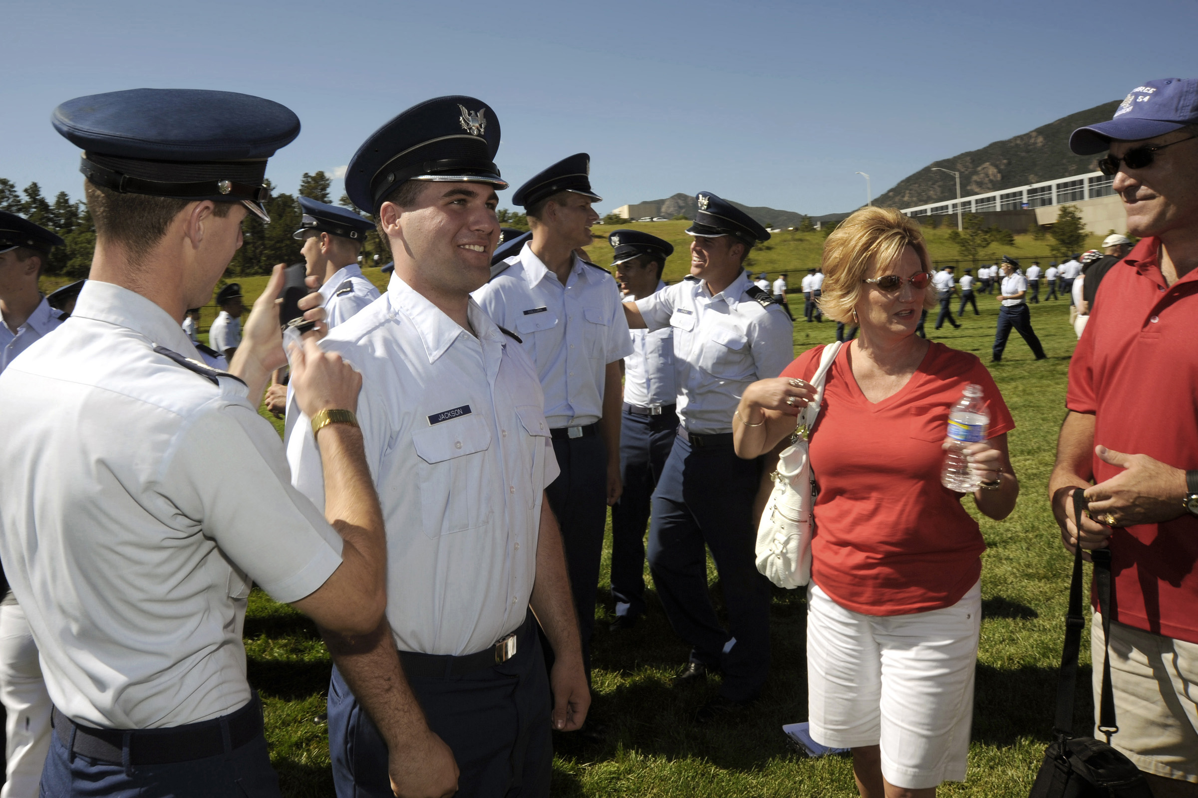 academy-acceptance-parade