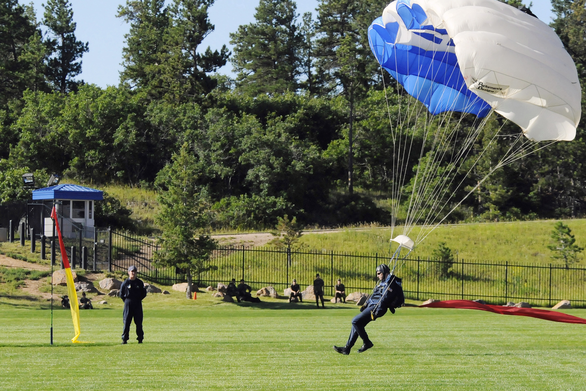 academy-acceptance-parade