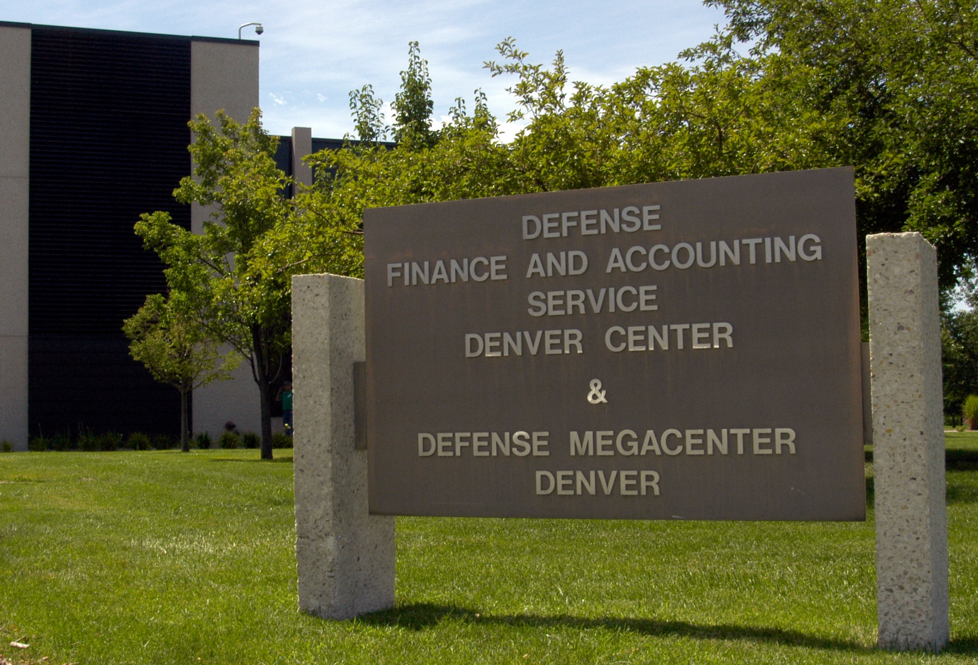 The Defense Finance and Accounting Service, Denver site, will conduct a Commemoration of Service ceremony Sept. 1 at the Buckley Air Force Base Annex. The site closes March 31, 2010, as part of the 2005 Base Realignment and Closure mandate. (U.S. Air Force photo/Mike Molina)

                                
