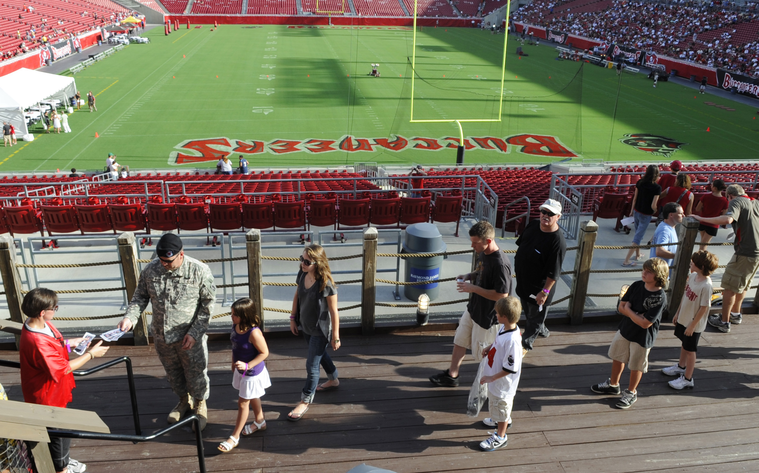Tampa Bay Buccaneers Pirate Ship