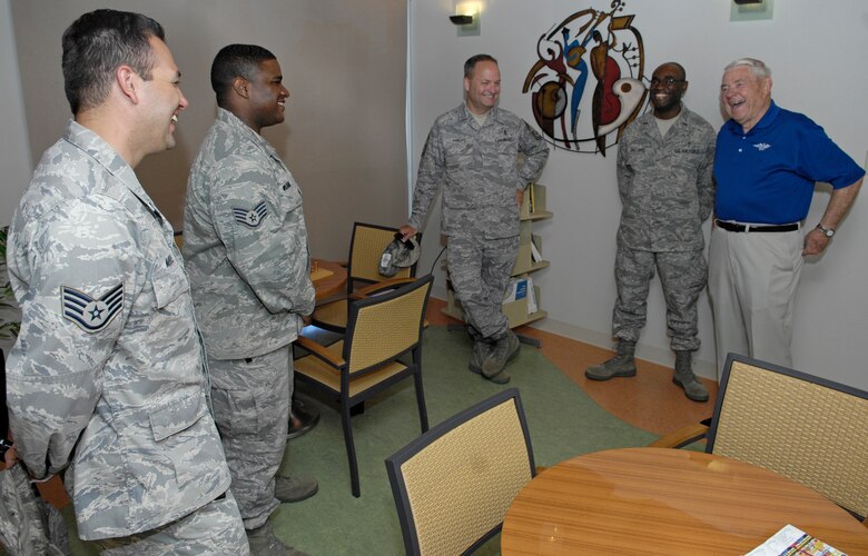 VANDENBERG AIR FORCE BASE, Calif. --  Retired Chief Master Sgt. of the Air Force Robert Gaylor converses with members of Team Vandenberg in G.I. Java about the G.I. Java program and dorm life for the Airmen here Aug. 6. Chief Gaylor joined the Air Force in 1948, became the chief master sergeant of the Air Force in 1977 and retired in 1979.  (U.S. Air Force photo/Airman 1st Class Andrew Lee) 
 