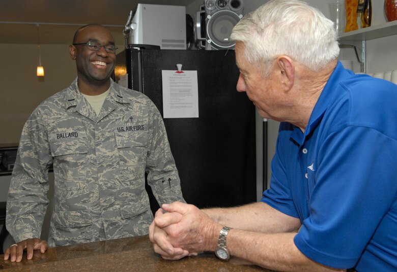 VANDENBERG AIR FORCE BASE, Calif. --  During a visit to the base, retired Chief Master Sgt. of the Air Force Robert Gaylor converses with Chaplain (1st Lt.) Sean Ballard in G.I. Java about the G.I. Java program and dorm life for the Airmen here Aug. 6. Chief Gaylor joined the Air Force in 1948, became the chief master sergeant of the Air Force in 1977 and retired in 1979.  (U.S. Air Force photo/Airman 1st Class Andrew Lee) 
 