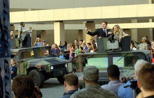 From left to right: Rachel Nichols, Marlon Wayans, Channing Tatum and Sienna Miller, cast members of “G.I. Joe: The Rise of Cobra,” arrive at Andrews theater in style prior to the movie’s stateside premier July 31. Cast members met and signed autographs on the red carpet for Team Andrews members and Wounded Warriors. Later, in the theater, they participated in a question and answer session with patrons. The successful event was a joint effort by the 316th Wing, the Army and Air Force Exchange Service, Paramount Motion Pictures Group and the USO of Metropolitan Washington. (U.S. Air Force photo/ Staff Sgt. Keyonna Fennell)