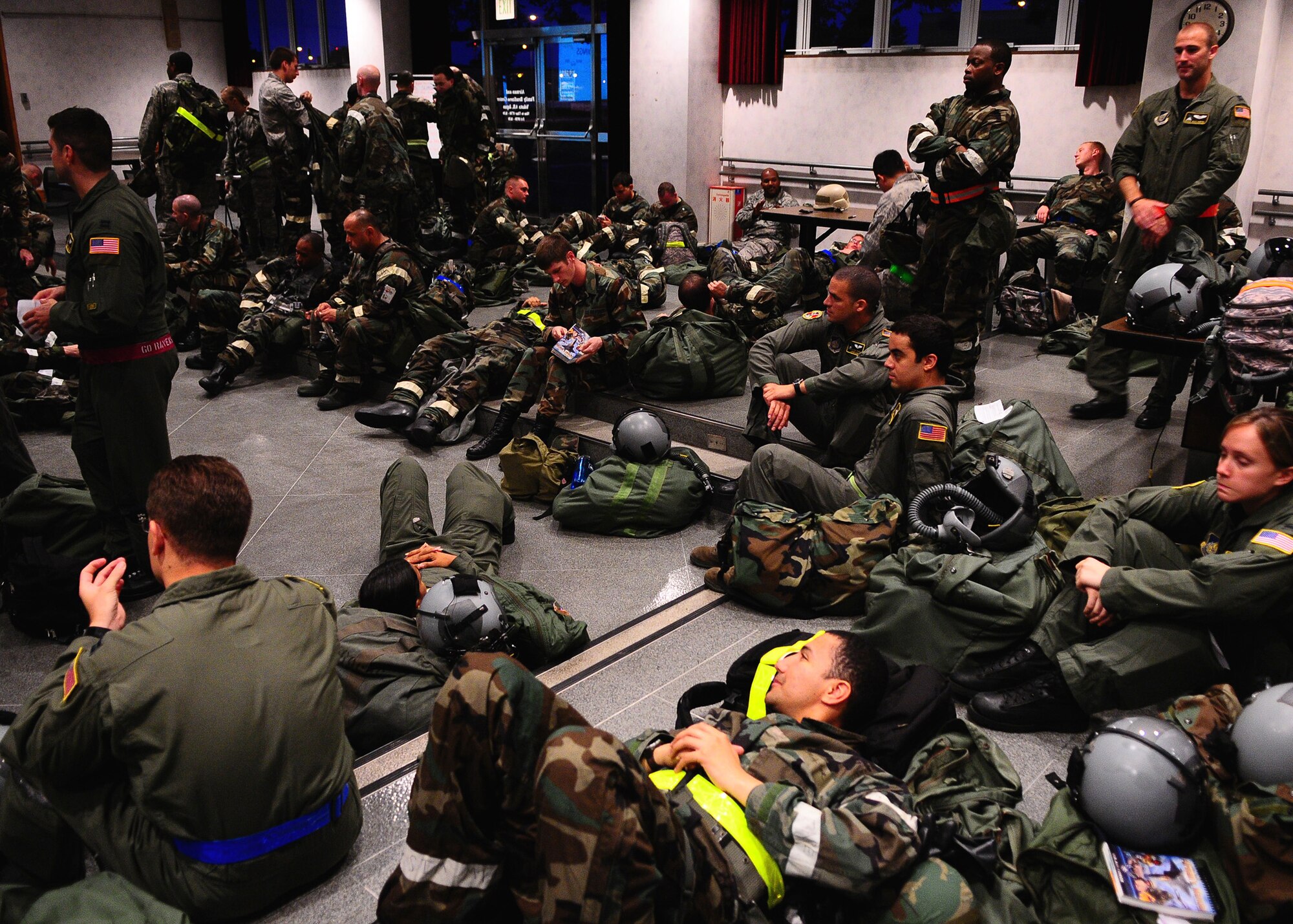 YOKOTA AIR BASE, Japan -- Airman wait for their turn to process through the Inspection Information Center,Aug. 13, during exercise Beverly-Morning 09-06. (U.S. Air Force photo/Airman 1st Class Michael Dillon) 