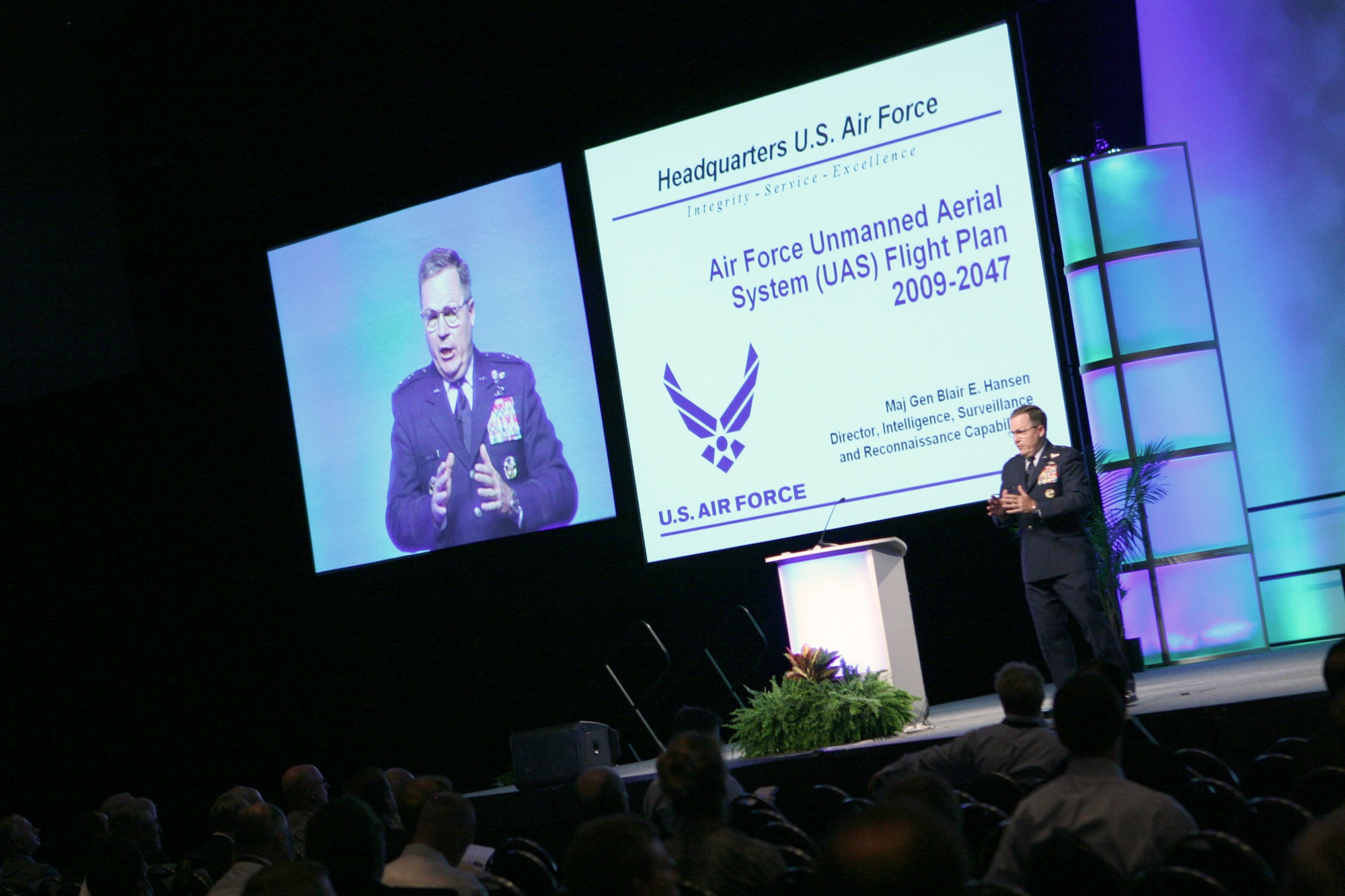 Maj. Gen. Blair E. Hansen addresses an audience of unmanned systems developers and industry professionals during the Association for Unmanned Vehicle Systems International Unmanned Systems North America 2009 Convention Aug. 11 at the Washington, D.C., Convention Center. General Hansen is the Air Force deputy chief of staff for intelligence, surveillance and reconnaissance. (Defense Department photo/Army Sgt. 1st Class Michael J. Carden) 
