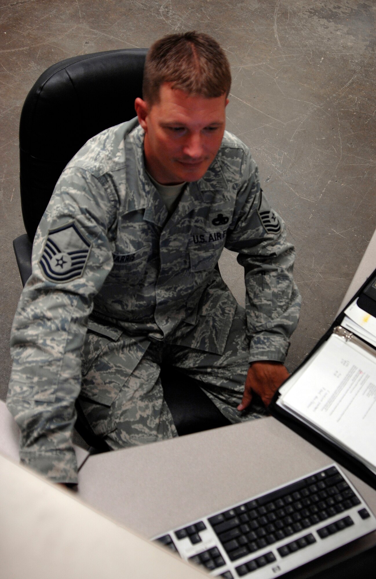 Master Sgt. Darren Harris 
22nd Aircraft Maintenance Squadron / Green Aircraft Maintenance Unit 
Production Supervisor
