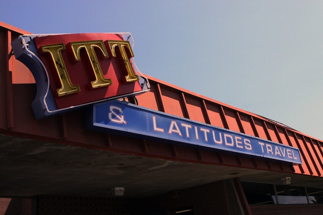 ITT Latitudes & Travel offers a variety of discount tickets for tourist attractions and special events, including dinnershows, boat cruises, concerts, sporting events and theme parks.