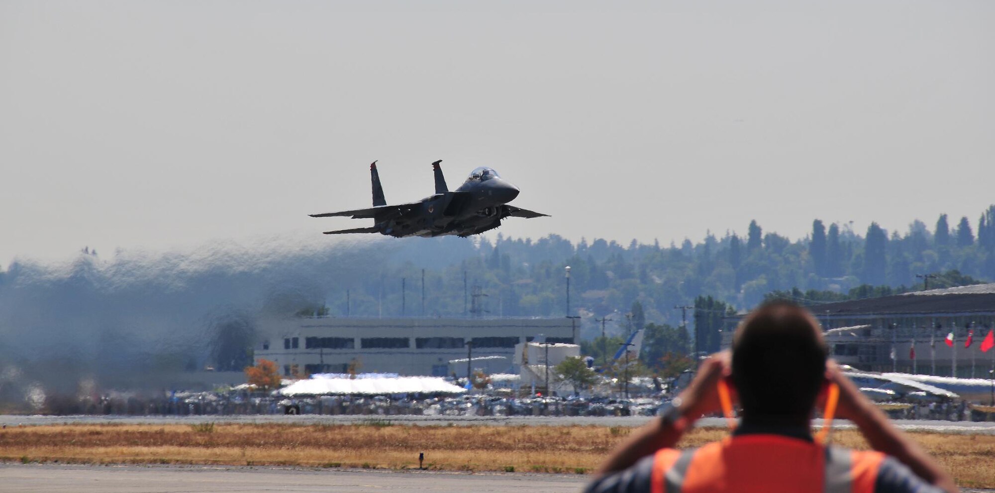 SEATTLE – One of two F-15E Strike Eagles from the 391st Fighter Squadron fly over the crowd during a performance at the Seafair Hydroplane Races and Air Show in Seattle July 30 through Aug. 2. The 391st FS returned to perform during the air show for the first time in three years. The air show, hydro racing and beautiful setting along Lake Washington have made the event a perennial summer favorite since the 1950s. (Photo courtesy Long Bach Nguyen)