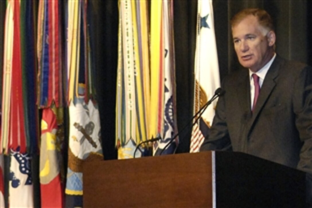 Deputy Defense Secretary William J. Lynn makes remarks to recognize 29 recipients at a Presidential Rank award ceremony in the Pentagon, Aug. 18, 2009. 