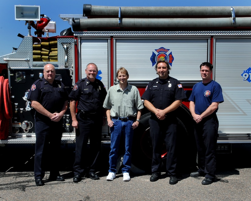 ADF cardiac arrest victim meets with firefighter rescuers > Buckley ...