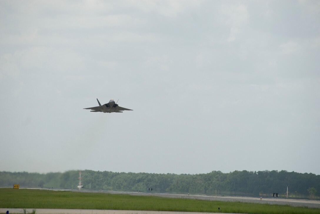 An F-22 Raptor takes flight for a joint training opportunity with F-15 Eagles from the 125th Fighter Wing, Florida Air National Guard, Jacksonville, Fl, August 8, 2009.  The 125th Fighter Wing is hosting four F-22 Raptors from the 43rd Fighter Squadron, 325th Fighter Wing, Tyndall AFB, Fl for two days of intensive integration training Aug. 8-9.(Florida Air National Guard photo by TSgt. Shelley Gill) (Cleared)