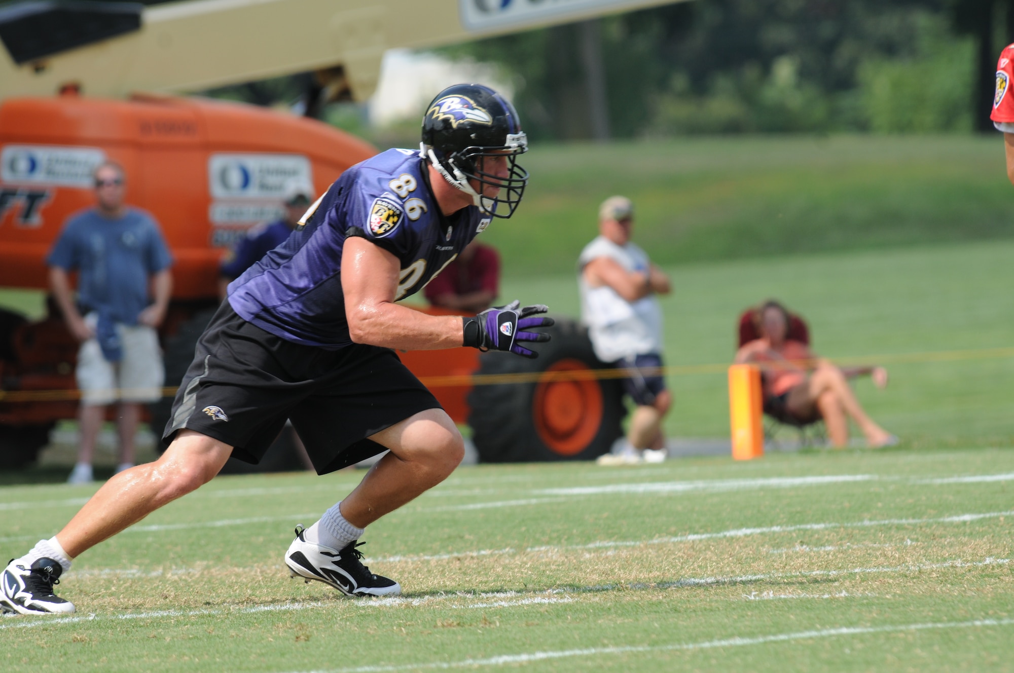 On August 19, 2009 at McDaniel College, Todd Heap practices running routes during Military Appreciation Day at Baltimore Ravens training camp.  (U.S. Air Force photo by TSgt. Chris Schepers/Released, 175th Wing/Public Affairs, WARFIELD AIR NATIONAL GUARD BASE, Maryland)