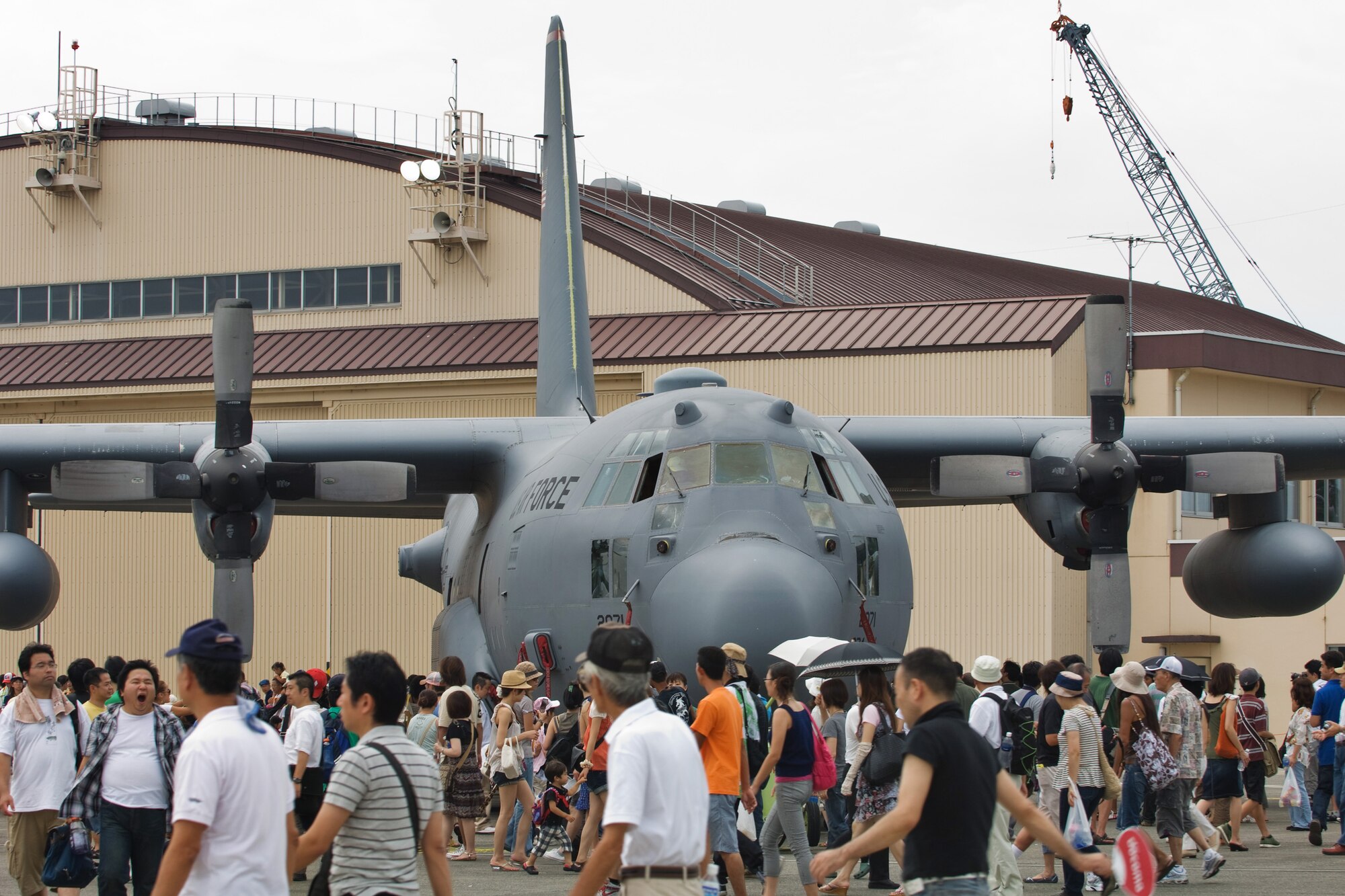 YOKOTA AIR BASE, Japan -- More than 170,000 people attended the 2009 Yokota Air Base Japanese-American Friendship Festival Aug. 22-23. In addition to static displays and live music, the festival offered a variety of American and Japanese food items. The festival is designed to bolster the bi-lateral relationship shared by the United States and Japan. (U.S. Air Force photo/Osakabe Yasuo)