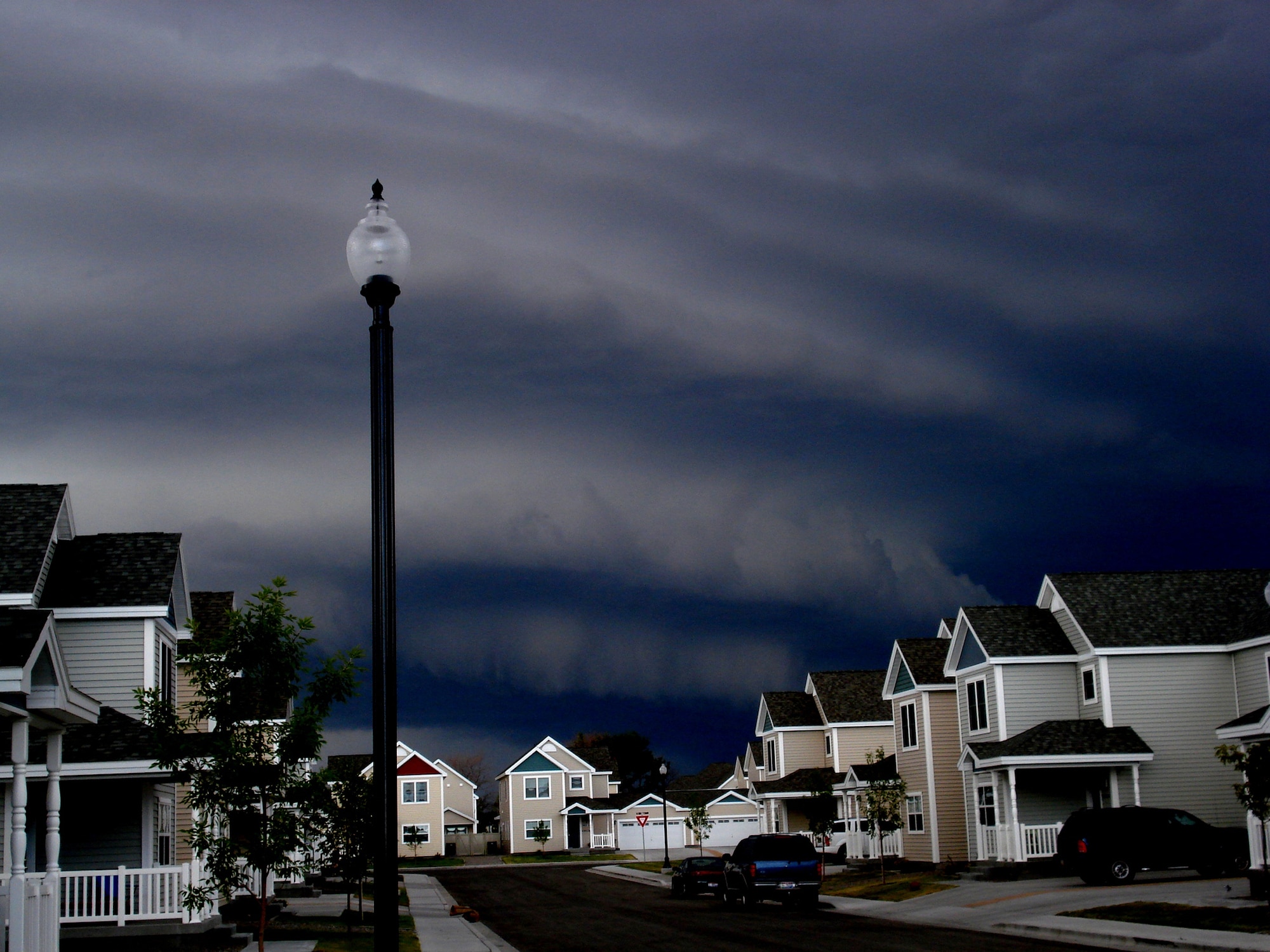MOUNTAIN HOME AIR FORCE BASE, Idaho – The Aug. 6 supercell thunderstorm passed northwest of the Sagebrush View military family housing area. The storms were capable of producing three-inch hail (baseball size) and winds of more than 70 mph. (Photo courtesy Tech. Sgt. Michael Schierer)