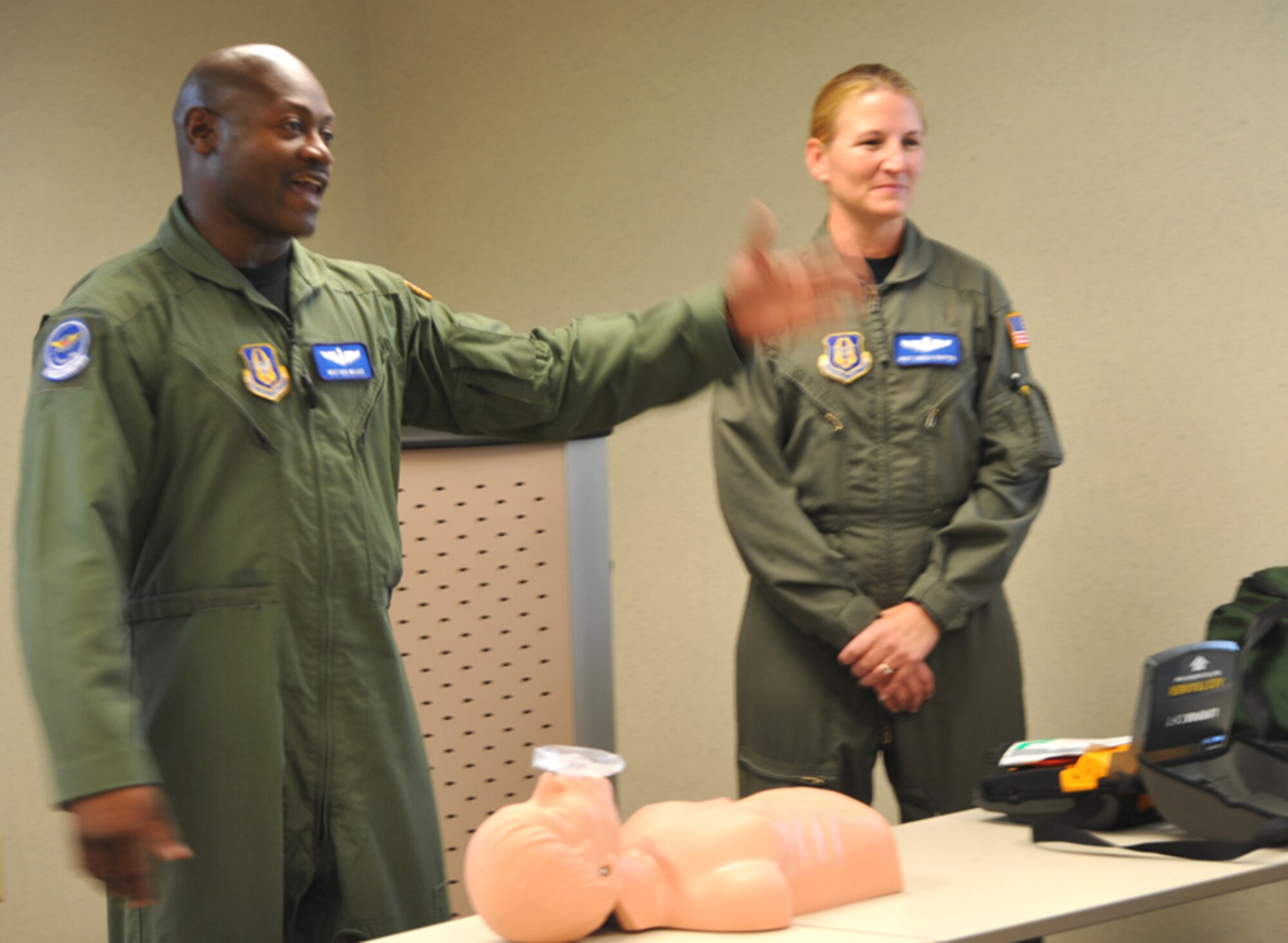 Master Sgt. Rico Walker teaches a class on cardiopulmonary resuscitation with the Air Force Reserve.  Cardio refers to the heart, while pulmonary refers to the lungs. CPR is a manual life support system that delivers oxygen to the brain, heart and other vital organs.  Without this oxygen a person will die and Sergeant Walker demonstrated the proper techniques to save a life.  (U.S. Air Force photo/Maj. Stan Paregien)