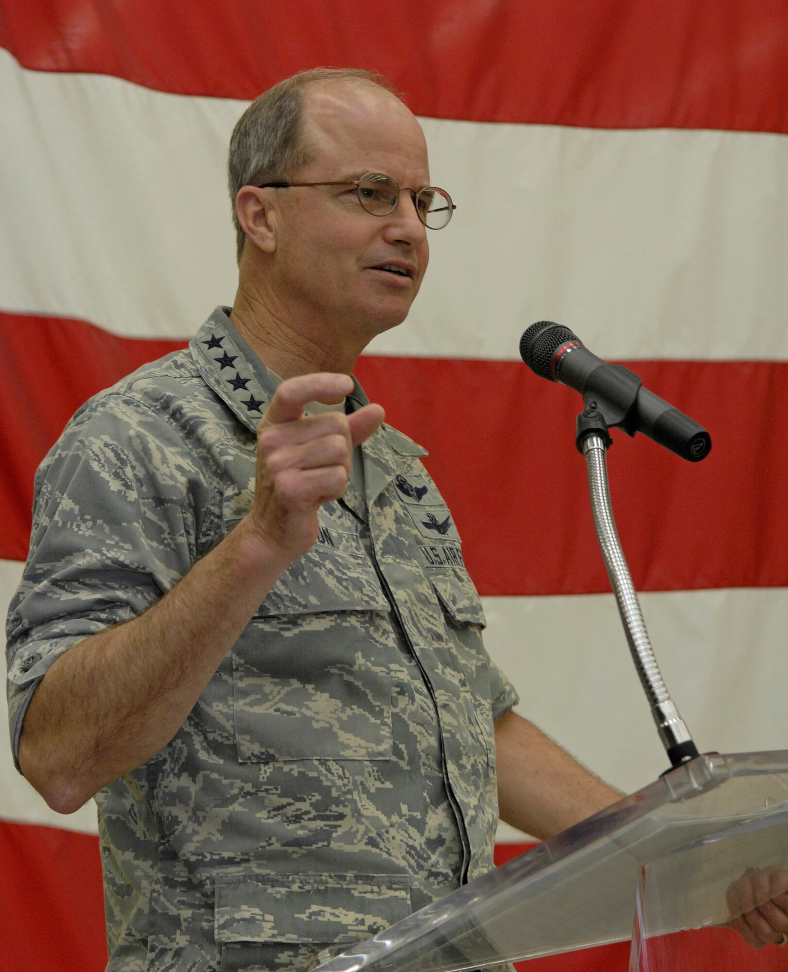 VANDENBERG AIR FORCE BASE, Calif. --  During the Omaha Trophy presentation ceremony here, Gen. Kevin Chilton goes over the accomplishments that led to the Joint Space Operations Center's third consecutive win Aug. 26. Selection for the trophy winners is based on formal evaluations, meritorious achievement, safety, and other factors, such as community involvement and humanitarian actions. (U.S. Air Force photo/Airman 1st Class Andrew Lee)