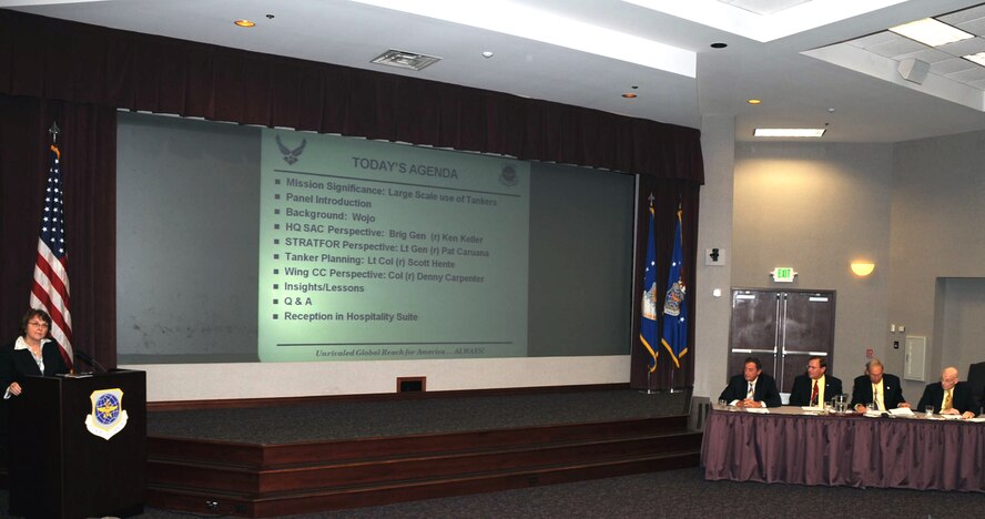 Ms. Gail Wojtowicz, director of staff for Air Mobility Command Headquarters at Scott Air Force Base, Ill., introduces the panel members for a session of the Tanker Living Legends speaker series in the Global Reach Planning Center at Scott on Aug. 28, 2009.  Among those participating in the panel were retired Col. Dennis D. Carpenter, retired Lt. Col. Scott Hente, retired Lt. Gen. Pat Caruana, and retired Brig. Gen. Kenneth F. Keller.  All four of the retired officers were on hand to recall their experiences in coordinating air refueling efforts for Operations Desert Shield and Desert Storm in 1990-91.  (U.S. Air Force Photo/Tech. Sgt. Scott T. Sturkol) 