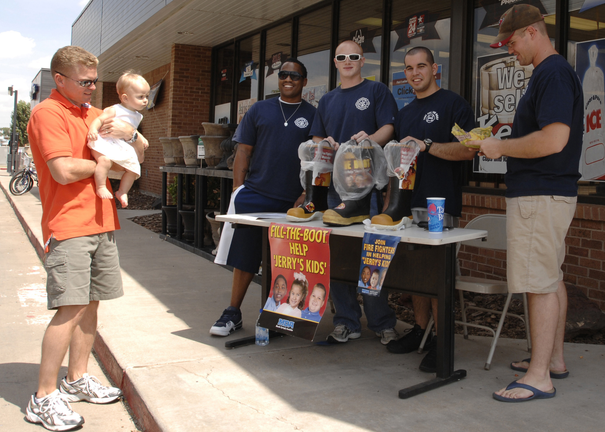 New wing command chief meets Cannon firefighters > Cannon Air Force