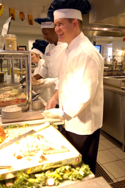 Breakers hosts Thanksgiving luncheon > Vandenberg Space Force Base