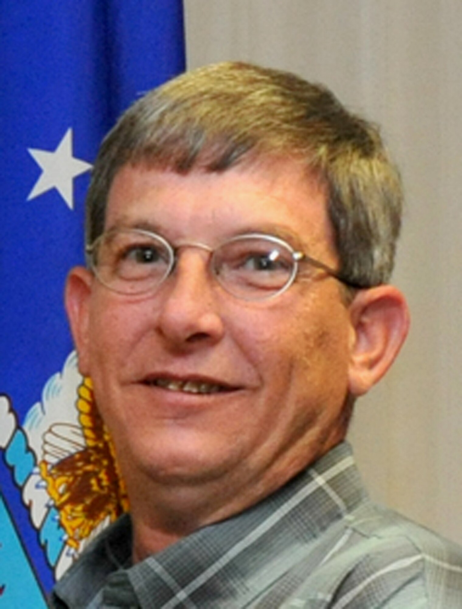 Civilian supervisor Category 1 —Len VanSittert, 81st Medical Support Squadron.  (U.S. Air Force photo by Adam Bond)
